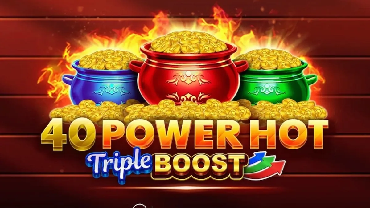 Tampilan visual gulungan slot 40 Power Hot Triple Boost dengan desain modern